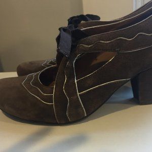Earthies Heel Size 7.5